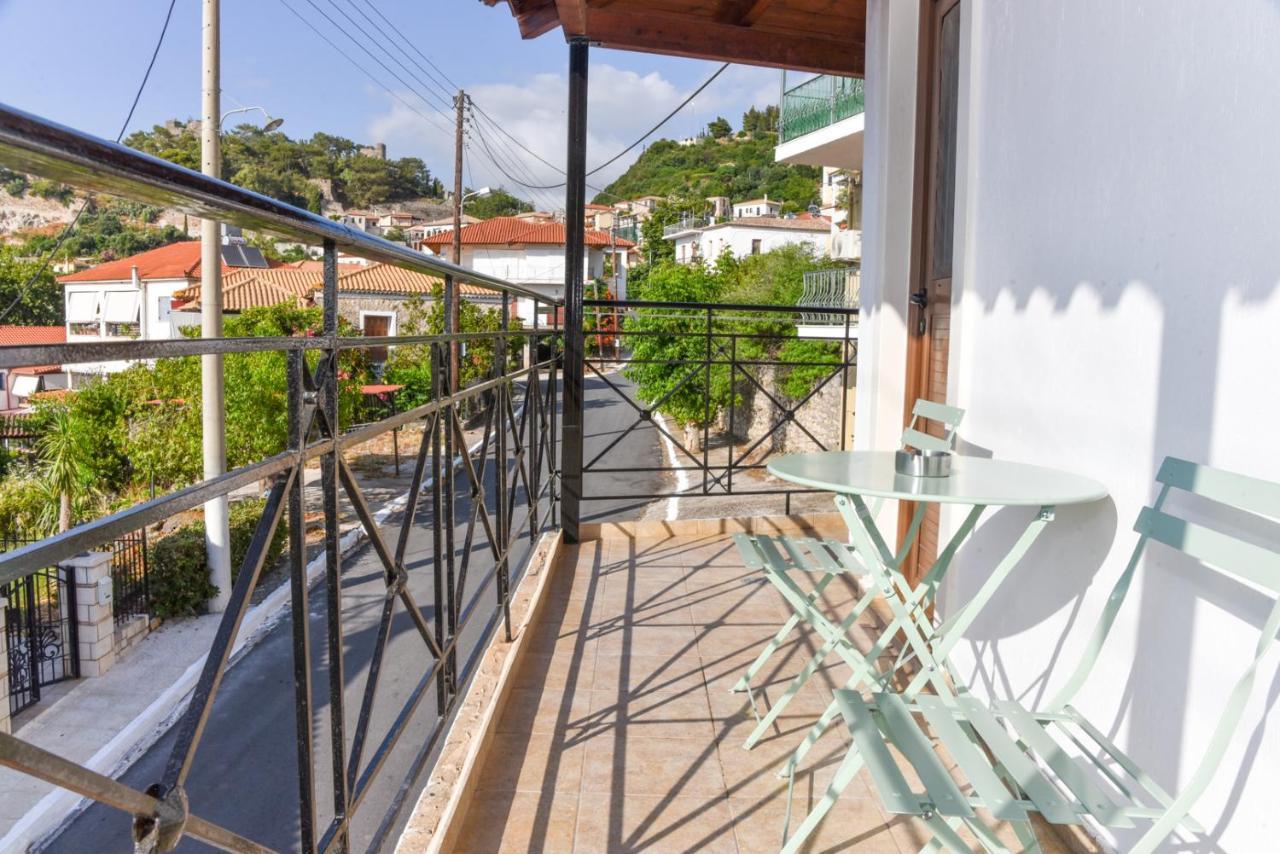 Prana'S Castle Daire Kyparissia Dış mekan fotoğraf